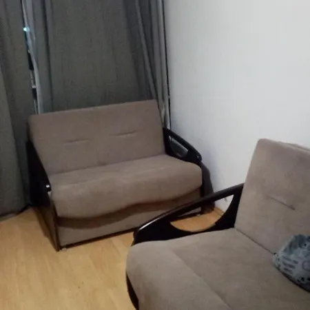 Privat bolig To Close *